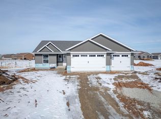 5316 Cornhusk Ln, Omro, WI