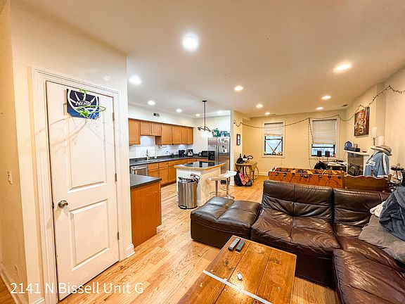 3rd image of 2141 N Bissell St #4279539