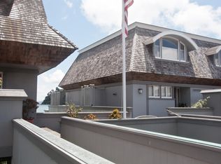 26 Beach Rd, Belvedere Tiburon, CA 94920