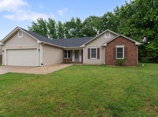 1935 Springhaven Ct, Montgomery, IL 60538