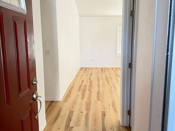 4th image of 1006 Frontier Ct
