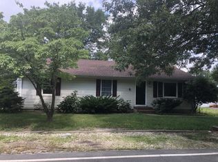530 Berkeley Ave, Beachwood, NJ 08722