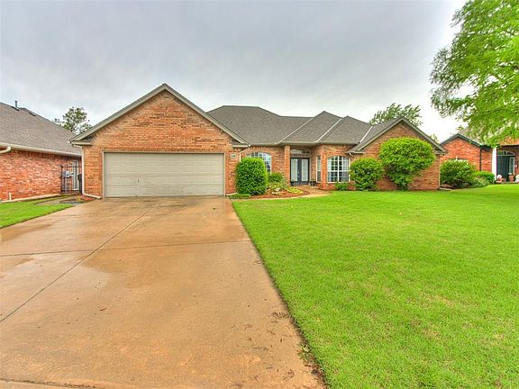 2nd image of 2424 Fairway Ct