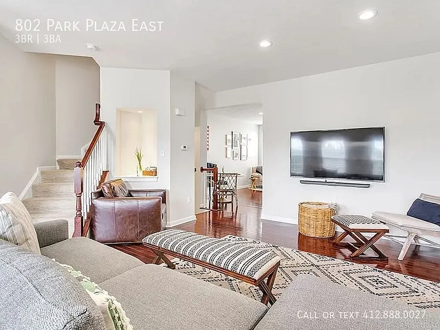 3 bedroom 3 bath Village At Pine — Photo 4