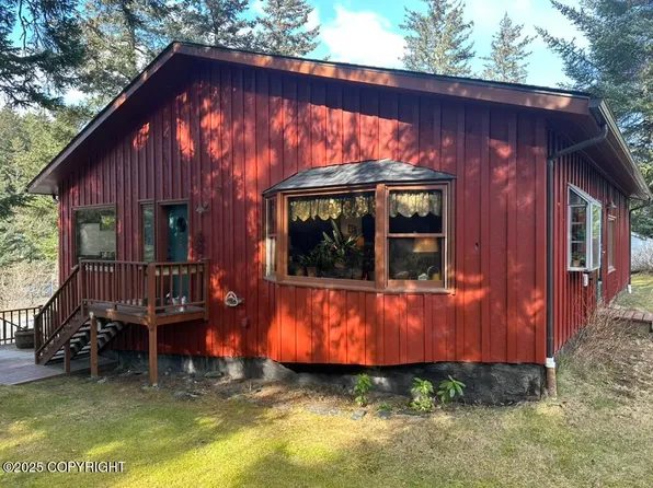 520 Bonaparte Cir, Kodiak, AK 99615