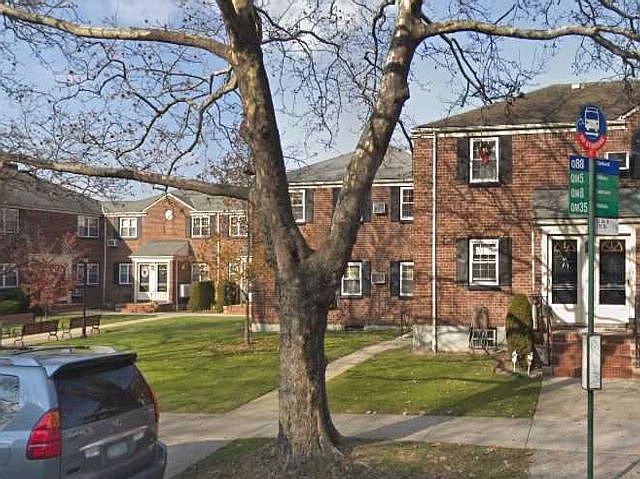 1st image of 21117 73rd Ave