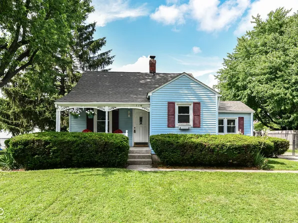 114 South St, Southport, IN 46227