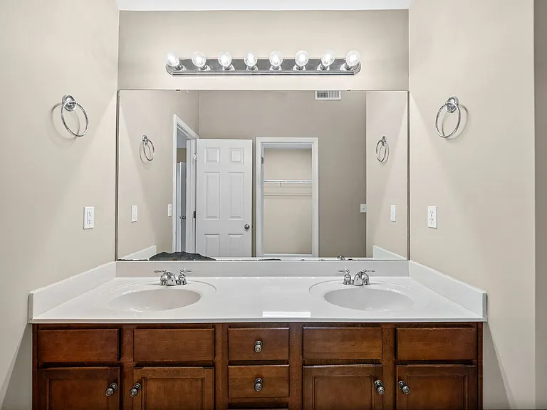 212 Westminster Pl — Photo 20