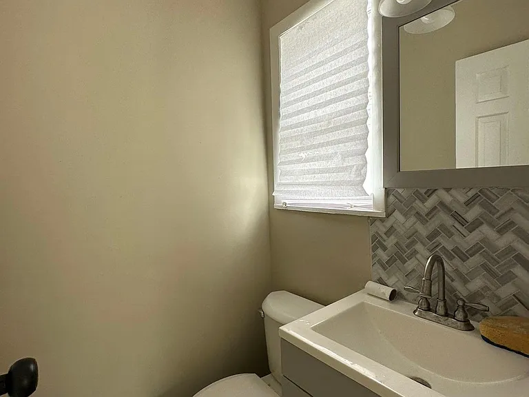 101 Brookfield Ave #2 — Photo 18