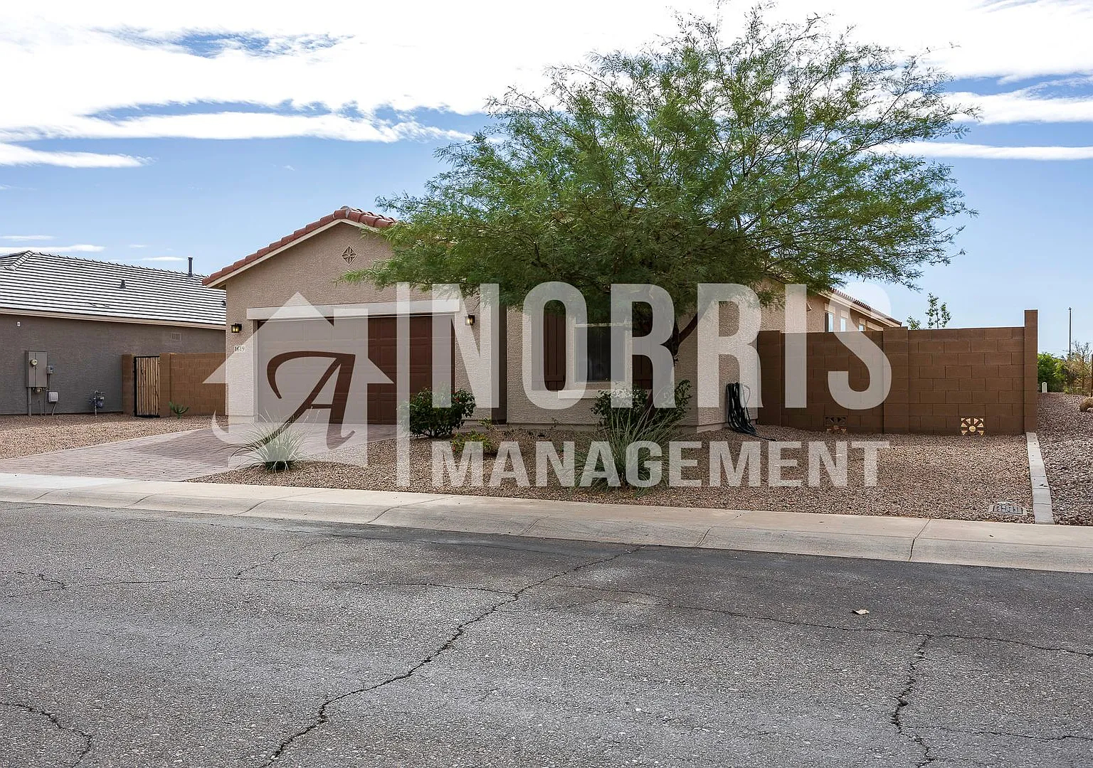 Beautiful Home Near Amenities — Photo 2