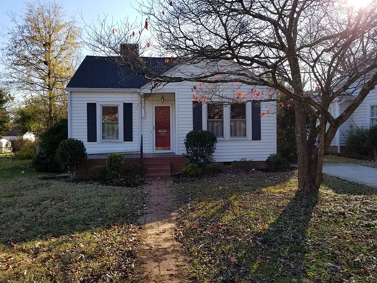 1117 W Northwood St — Photo 1