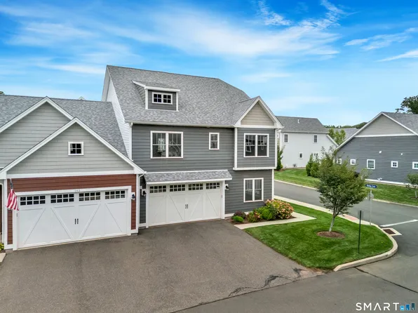145 Mulholland Way #145, North Haven, CT 06473
