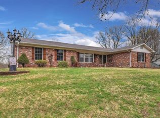296 Kings Dr, Florissant, MO
