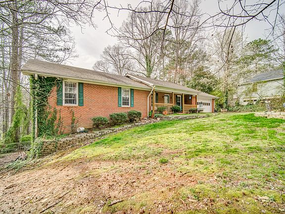 2nd image of 4971 Lake Forest Dr SE