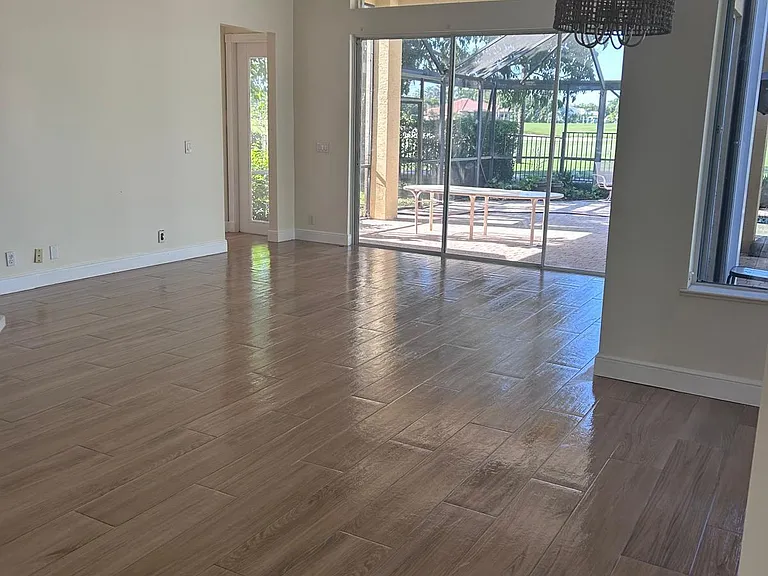 8992 Lakes Blvd — Photo 23