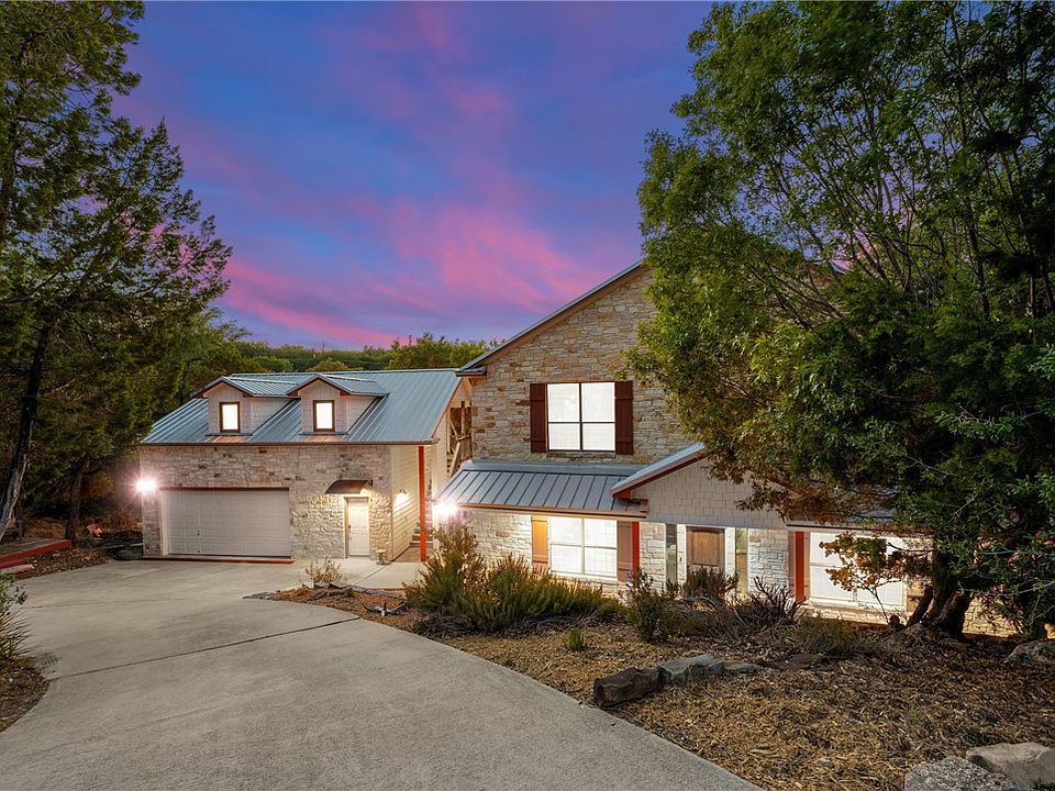 1st image of 22128 Moulin Dr