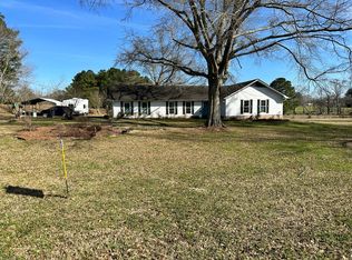 358 Lake Como Rd, Laurel, MS 39443