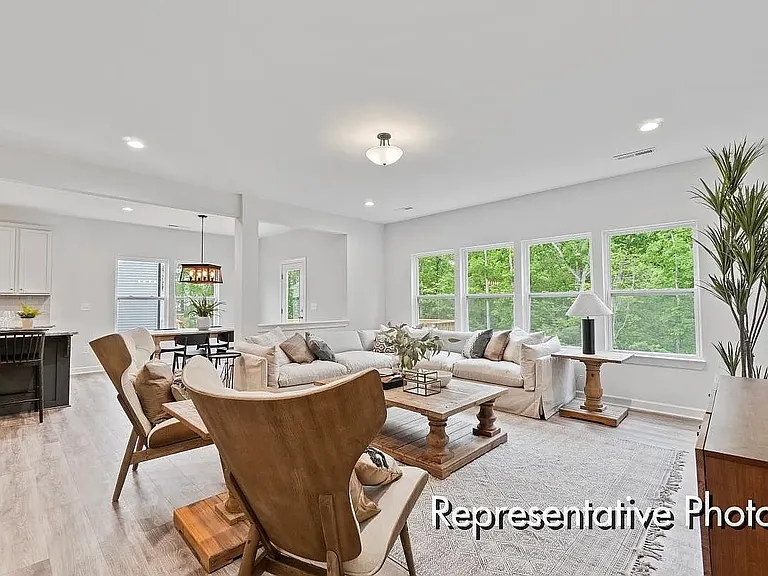 1303 Arena Ln — Photo 13