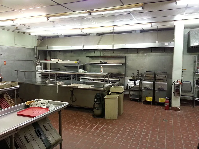 755 W Market St — Photo 1