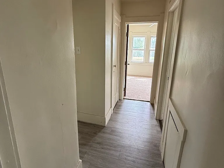 1105 S Jasper St — Photo 9