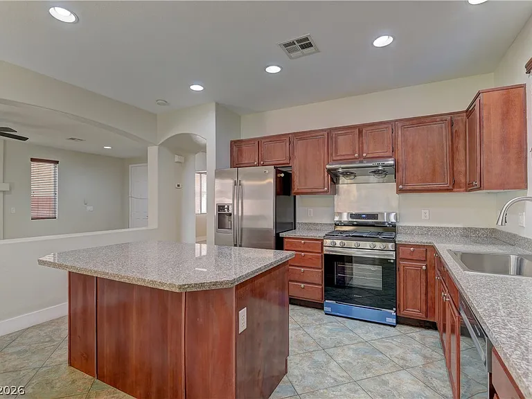 9419 Rough Slate Ct — Photo 4