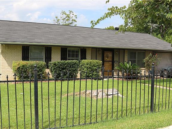 3rd image of 2721 Bobwhite Blvd
