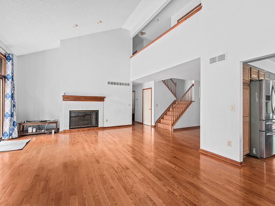 4877 Davis Ct, photo 8