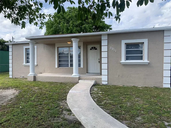 2911 NW 7th St, Pompano Beach, FL 33069