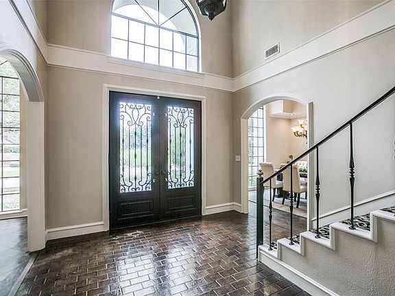 5th image of 17133 Club Hill Dr