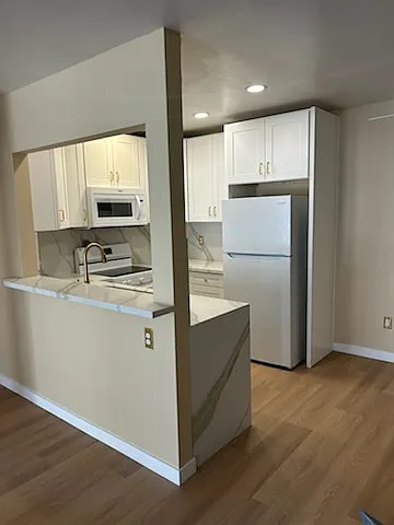 2960 Broadway #11 — Photo 7