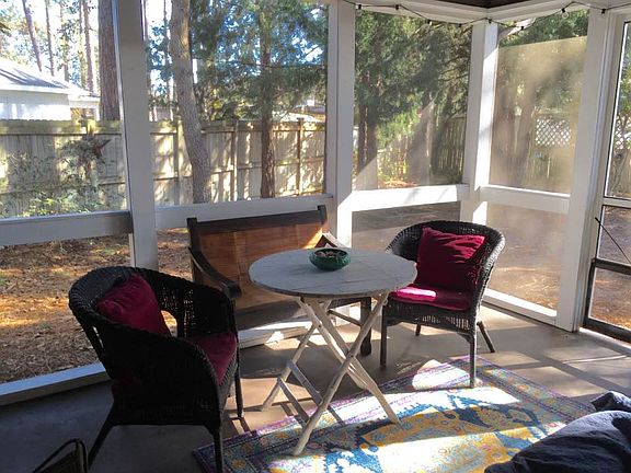 3rd image of 1033 Isle Of Palms Ln