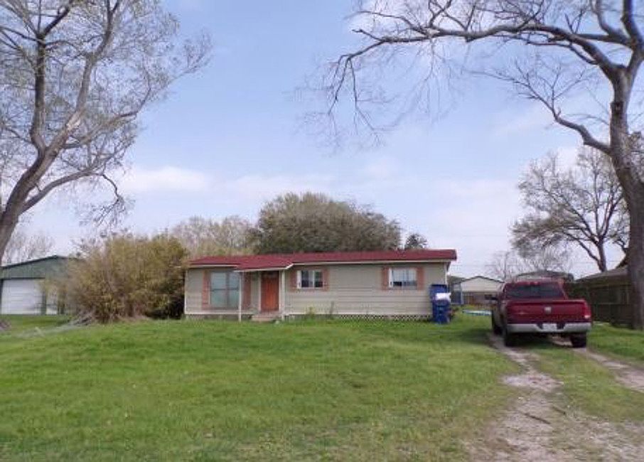 14 Selkirk Rd, Bay City, TX 77414 Zillow