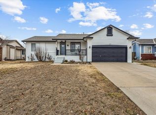 1143 N Raintree Dr, Derby, KS 67037