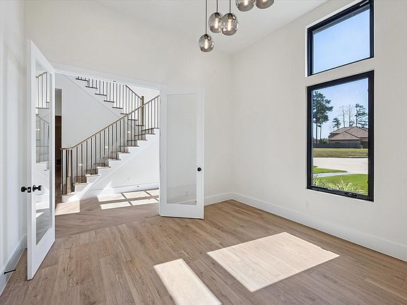 5th image of 65 Shadow Creek Ridge Dr