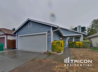 1582 Woodhaven Ln, Sparks, NV 89434