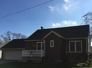 304 1st St, Wellsburg, IA 50680