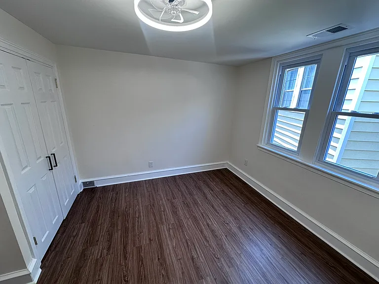 1538 Clearview St — Photo 13