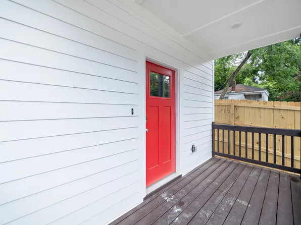 1634 1/2 Crest Rd, Raleigh, NC 27606