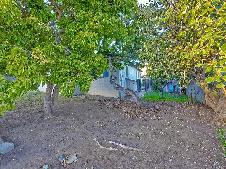 1505 Willow St — Photo 37