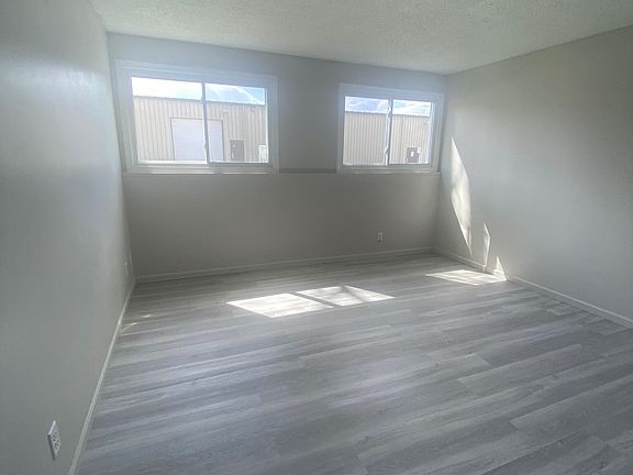 4th image of 2252 W St Unit 12