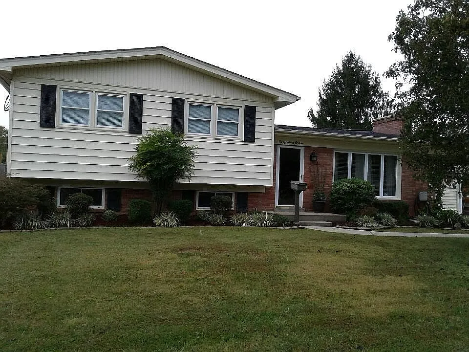 8704 Cottingham Way photo 1