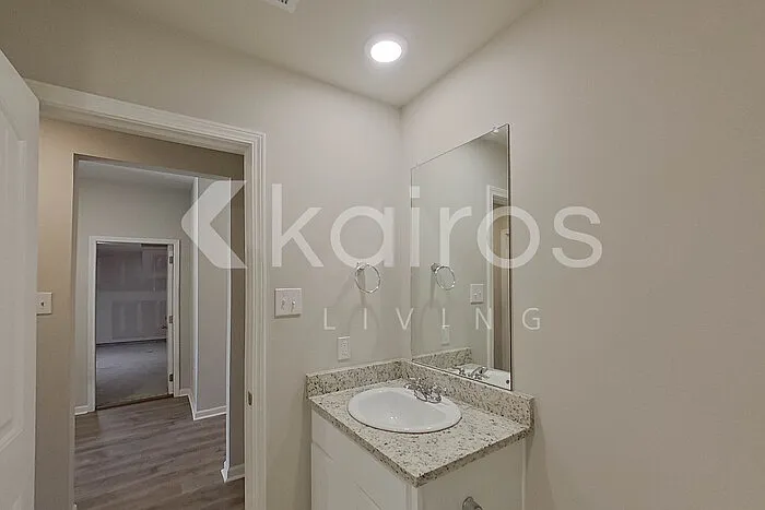 108 Santiago Ct — Photo 10