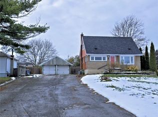 1448 Upper Ottawa St, Hamilton, ON L8W 2E9