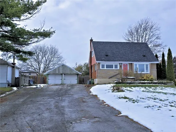 1448 Upper Ottawa St, Hamilton, ON L8W 2E9