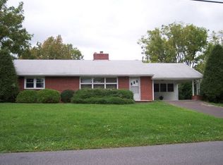 729 Peppers Ferry Rd, Pulaski, VA 24301