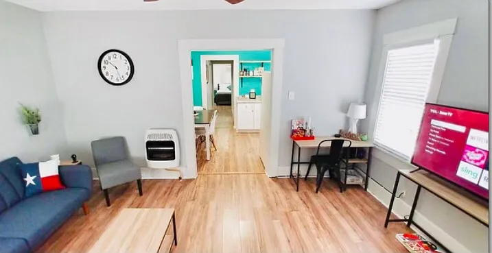 2 bed, 750 sqft, $1,350 — Photo 4