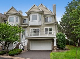 947 Fairfield Way, Minnetonka, MN 55305