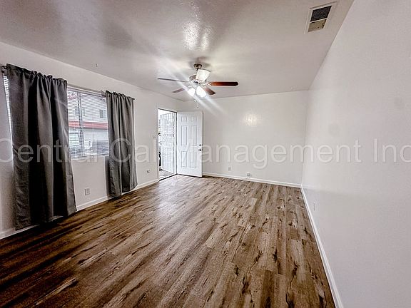 3rd image of 1212 California St APT B