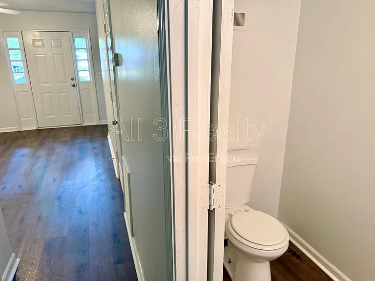 470 S Jeff Davis Dr #B — Photo 9