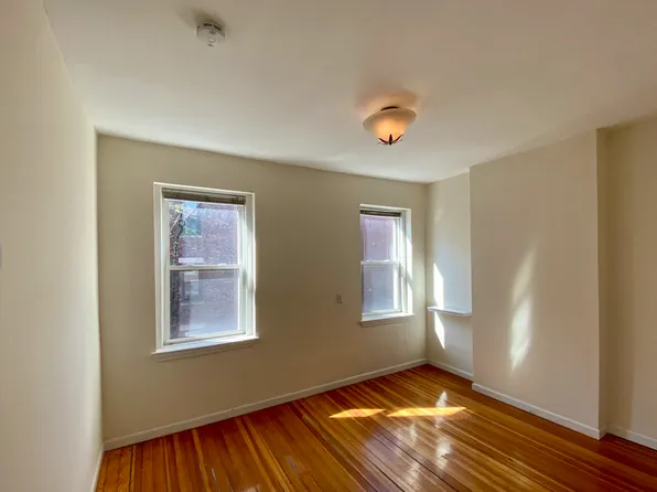 18 Aberdeen St #2, Boston, MA 02215